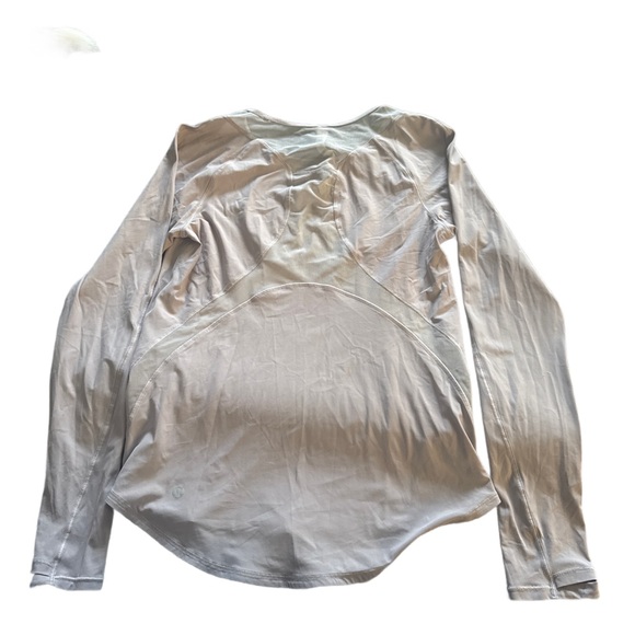 Lululemon long sleeve mesh panel top 4 very light purple - Picture 2 of 5